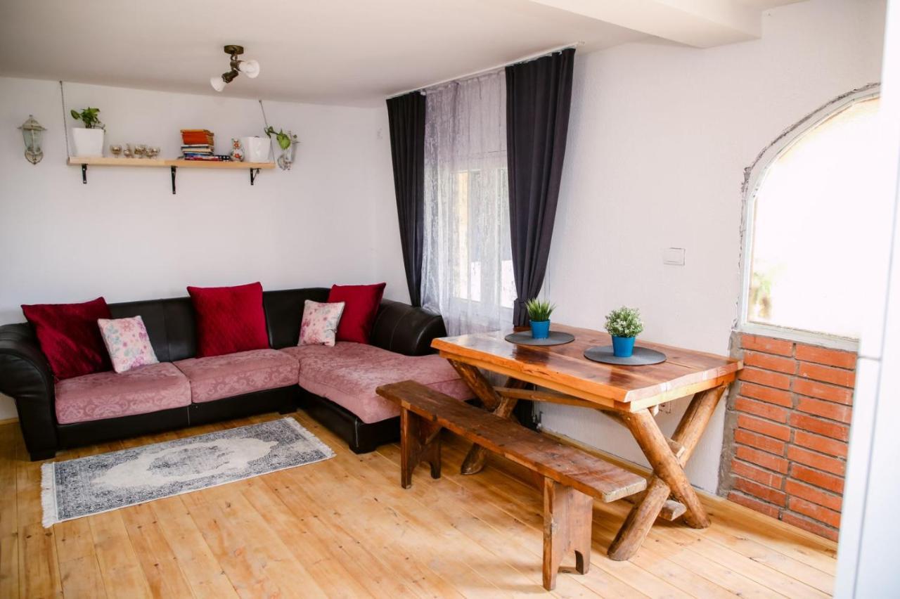 Kucerak Sofija Holiday home Cortanovci